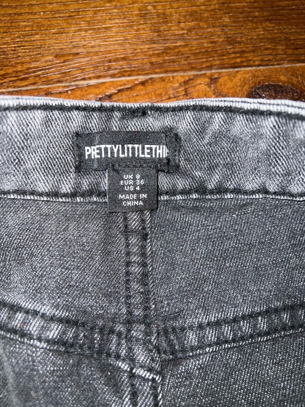 PrettyLittleThing Gray Washed High Rise Diamante Front Straight Leg Jeans Size 4 - Picture 9 of 9